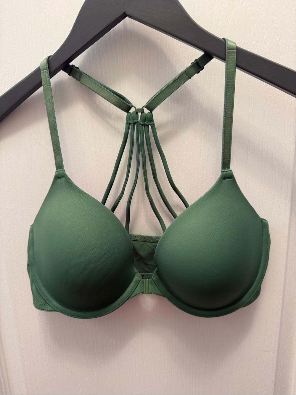 PINK Victoria's Secret Olive Green Wear Everywhere T-Shirt Bra 34C NWT